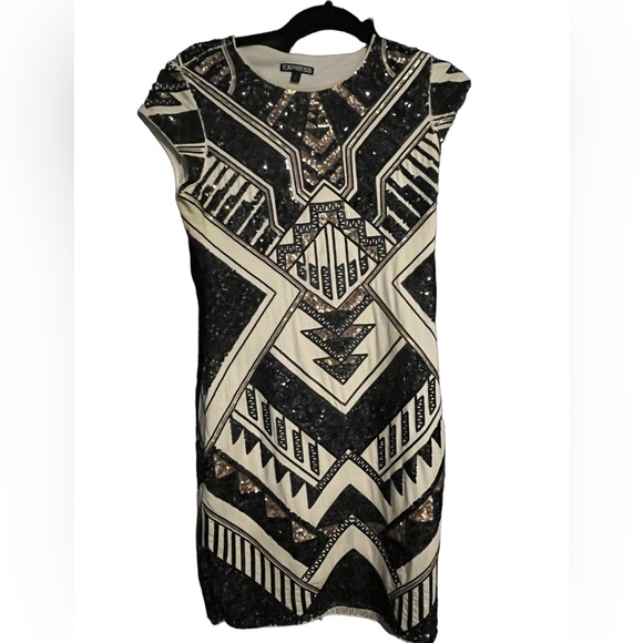 Express Dresses & Skirts - EXPRESS SEQUINED TRIBAL GRAPHIC DRESS. EUC SZ SMALL